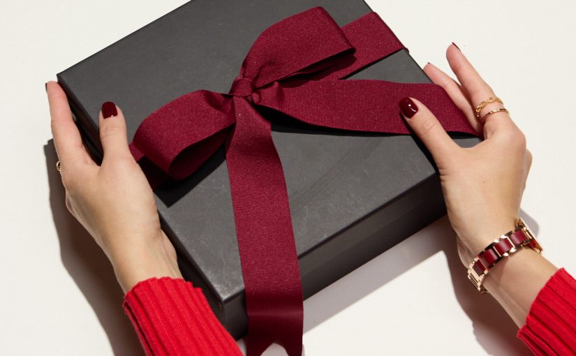 Prezent dla taty na święta – 20 pomysłów, które wywołają uśmiech na twarzy