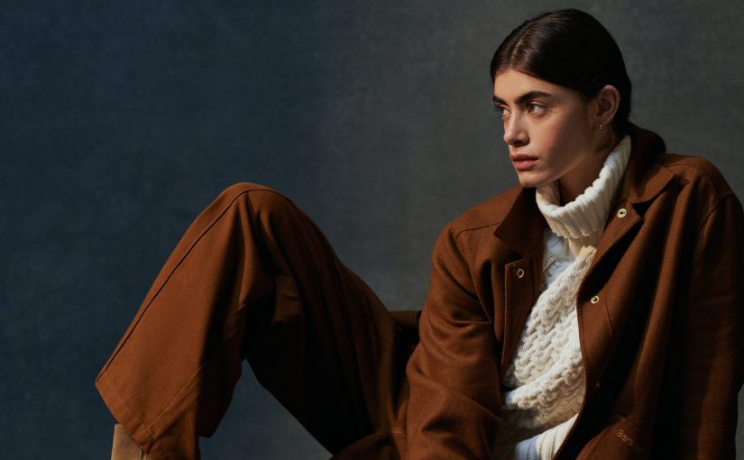 Sweter na jesień – stylizacje, dzięki którym poczujesz się cosy