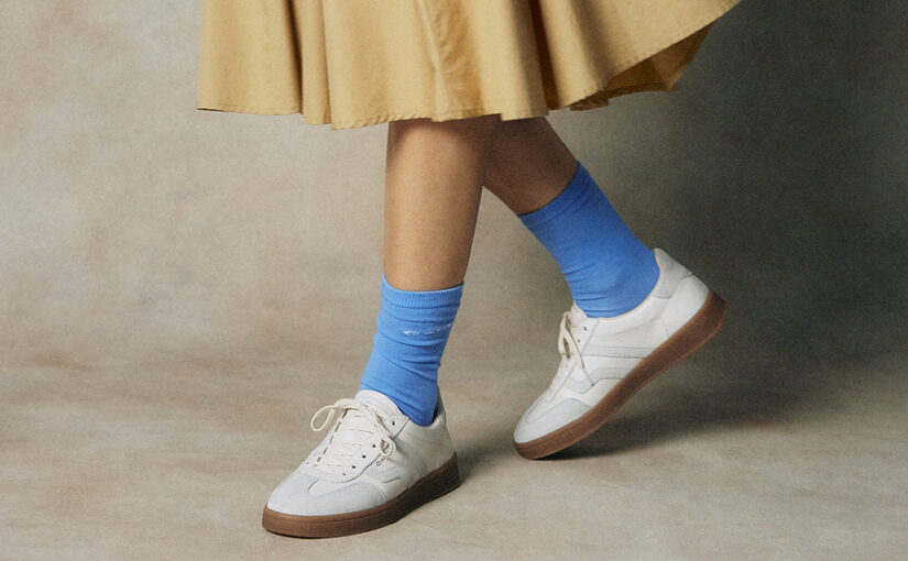 Co to są sneakersy? Poradnik miłośniczki mody