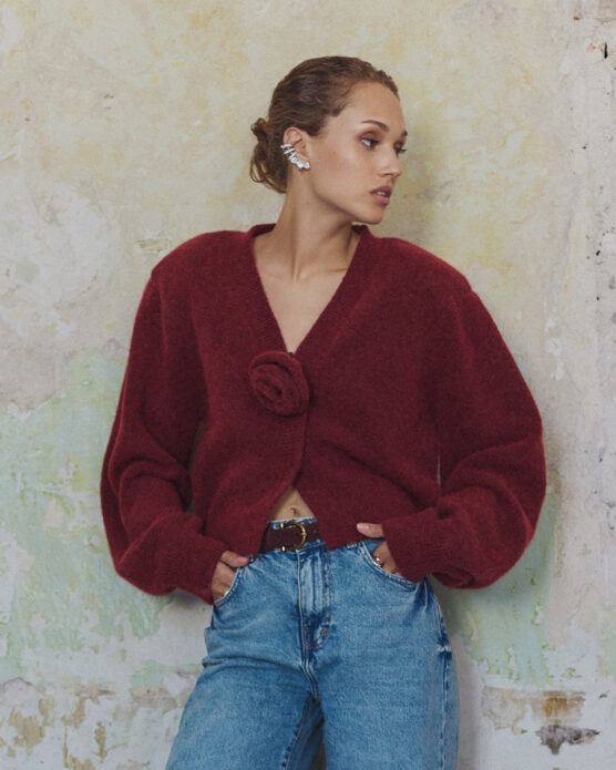 bordowy sweter damski