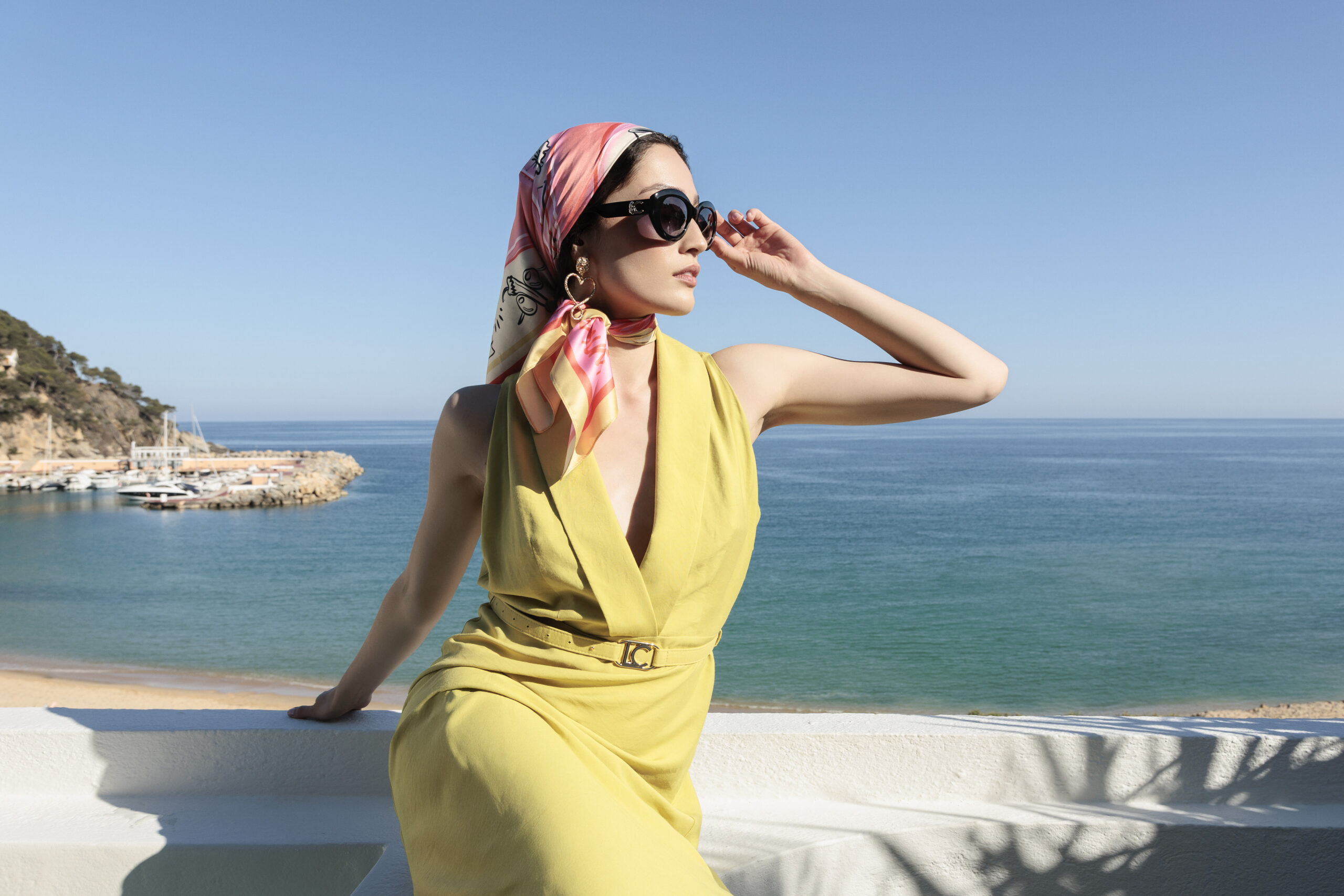 Jak zawiązać chustę na głowie