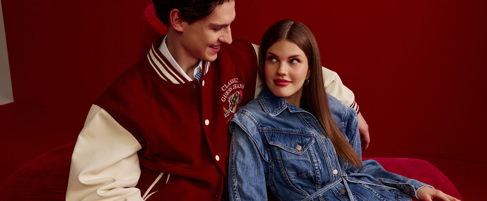 Planujesz spędzić Walentynki w domu? Ta stylizacja zrobi romantyczny klimat bez wychodzenia!