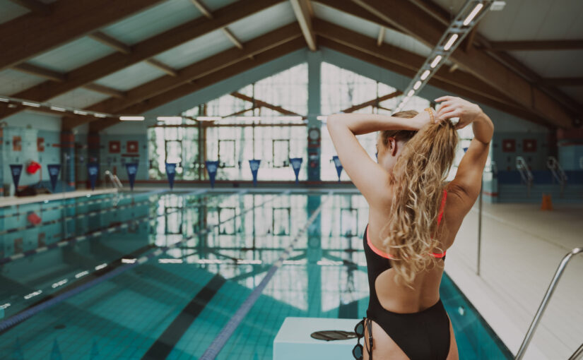 Co zabrać na basen? Lista najważniejszych rzeczy na pływalnię